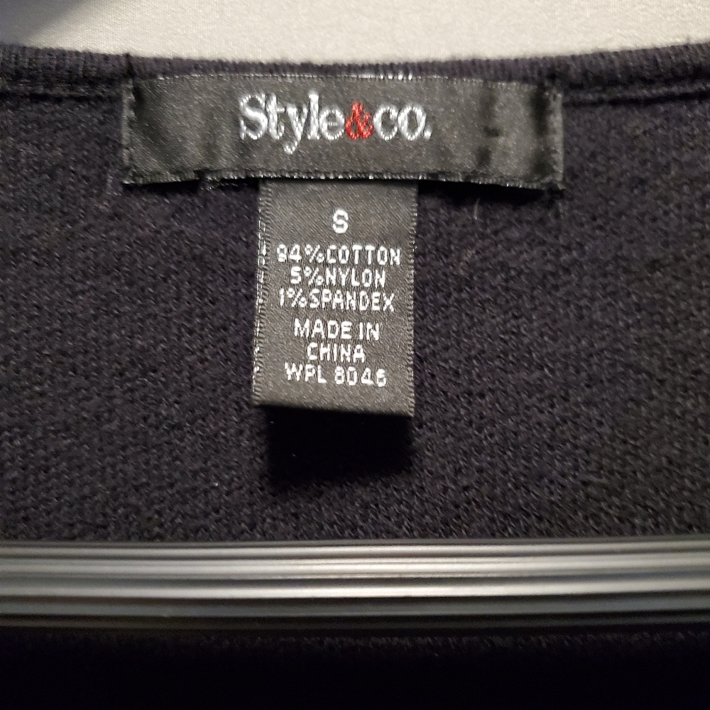 Style & Co Top - Picture 2 of 3
